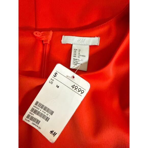 H&M Women’s Red Bell Sleeve Shift Dress – Size 14, NWT, Holiday Party Dress - Picture 7 of 8